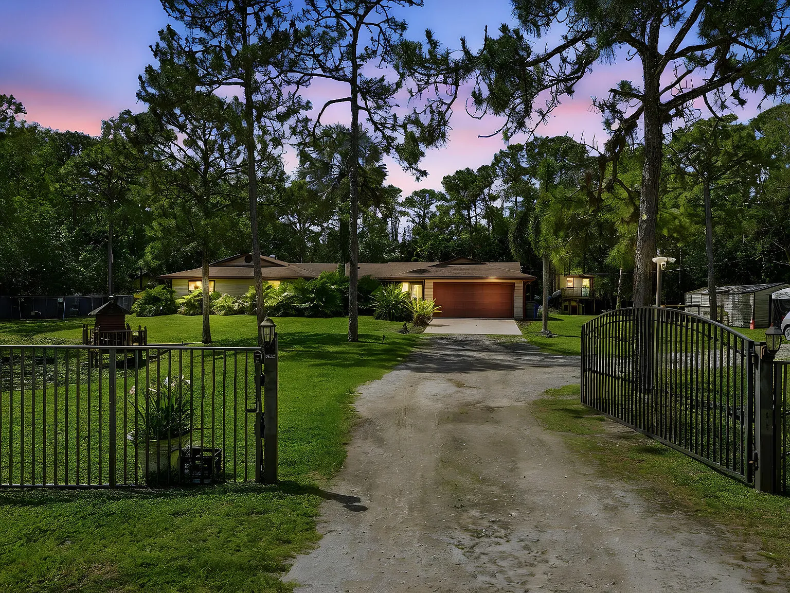 6 bed, 5.0 bath, 2434 sqft, $6,000 — Photo 3