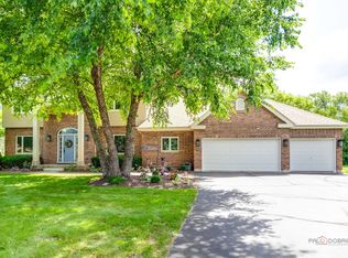 3313 Ridge Rd, Spring Grove, IL 60081