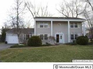 2 Browling Pl, Manalapan, NJ 07726