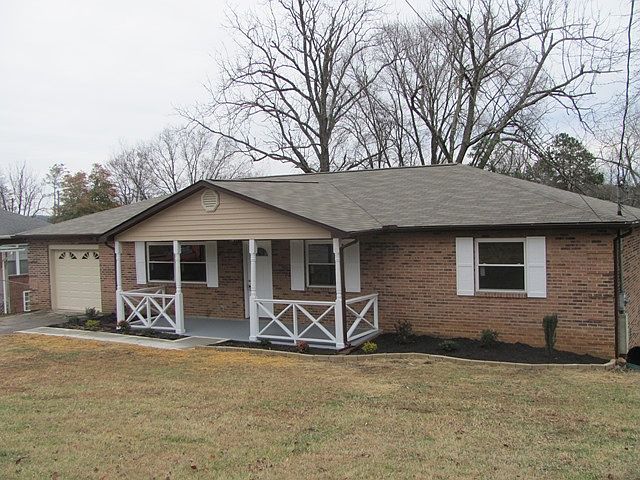 1st image of 1702 Cedar Ln