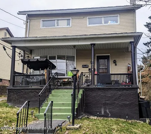 714 Orchard St Photo 1