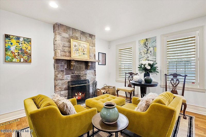2nd image of 166 Lincoln Avenue
