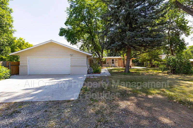 1098 Cherryvale Rd
