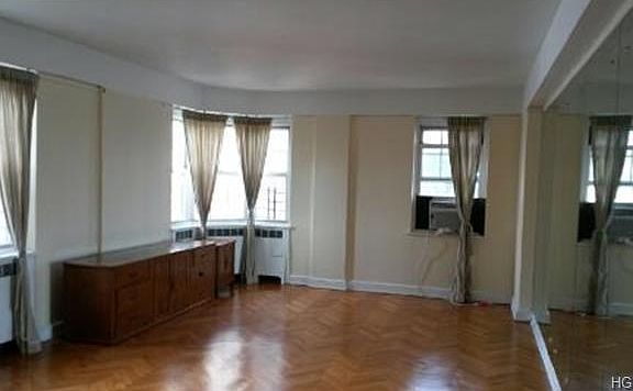 4th image of 160 Cabrini Blvd APT 86