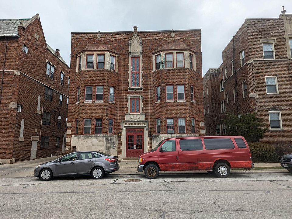 Front of 1055 Cove Ave., Lakewood, Ohio 44107