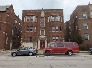 1055 Cove Ave, Lakewood, OH 44107