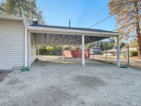 4th image of 6402 50th Ave E