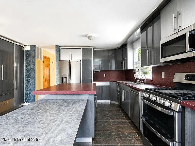 43 Cherrywood Ct — Photo 12