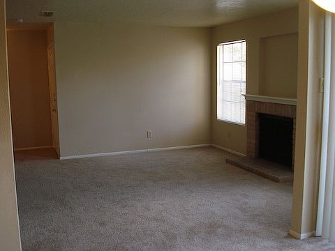 5th image of 16550 Henderson Pass APT 1303