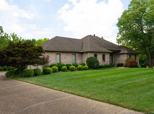 1604 Fox Run Trl, Jeffersonville, IN 47130