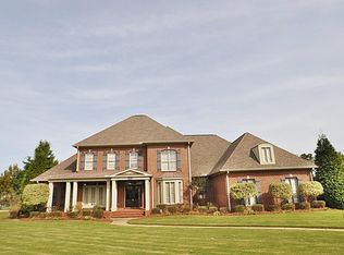 1418 Charleston Gardens Dr, Tupelo, MS 38801