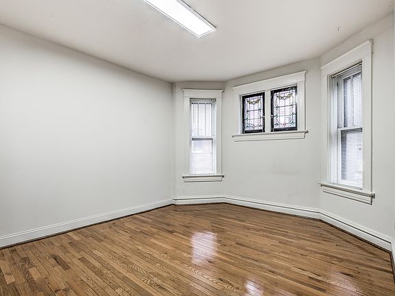 5th image of 1722 Waverly Pl #11218319