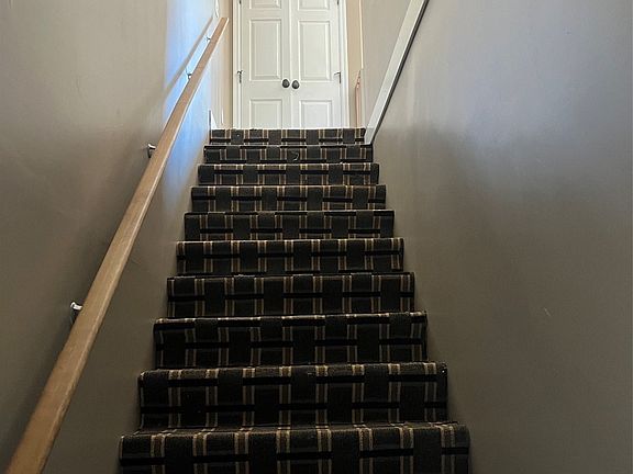 5th image of 738 Henry Street