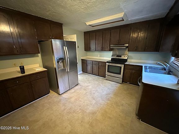 3rd image of 707 Highland Drive