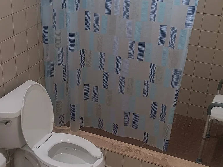 Pool showers