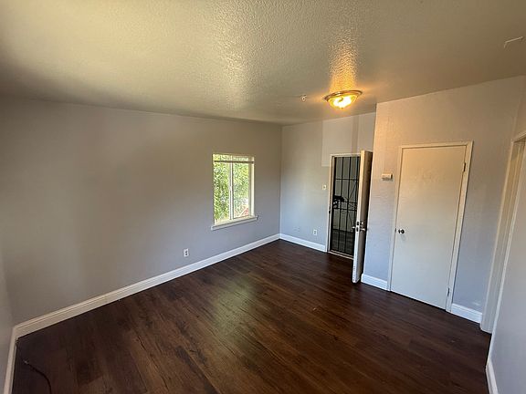 3rd image of 2615 Center Ave #217