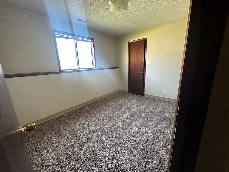 606 Cedar St — Photo 6