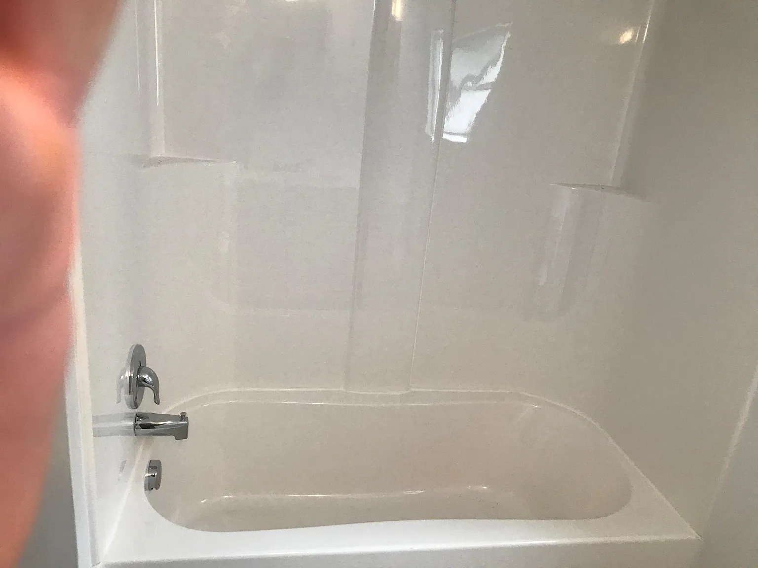 3 bed, 2000 sqft, $1,350 — Photo 3