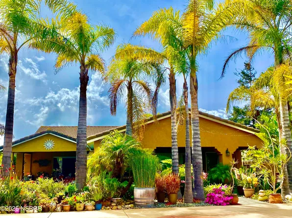 527 E San Antonio Dr, Santa Maria, CA 93455