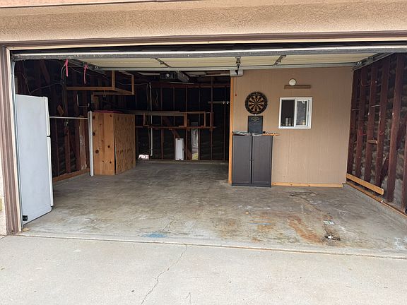 5th image of 831 W 173rd St