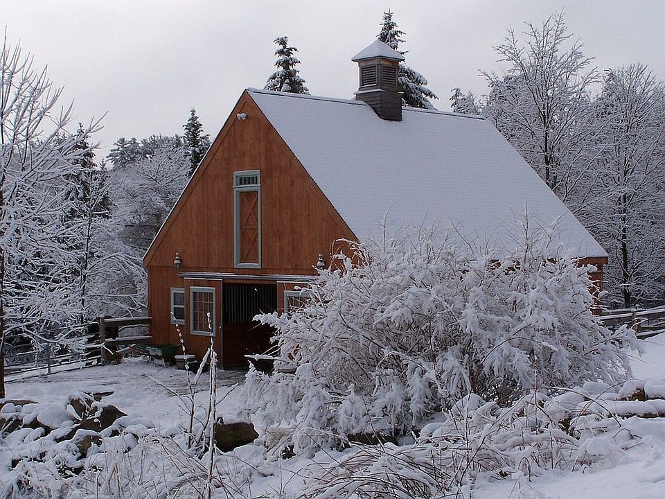 Barn in Winter