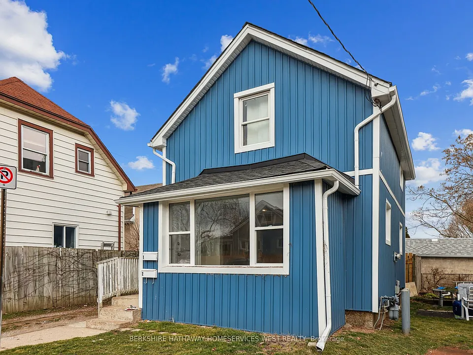 19 Seneca St #2