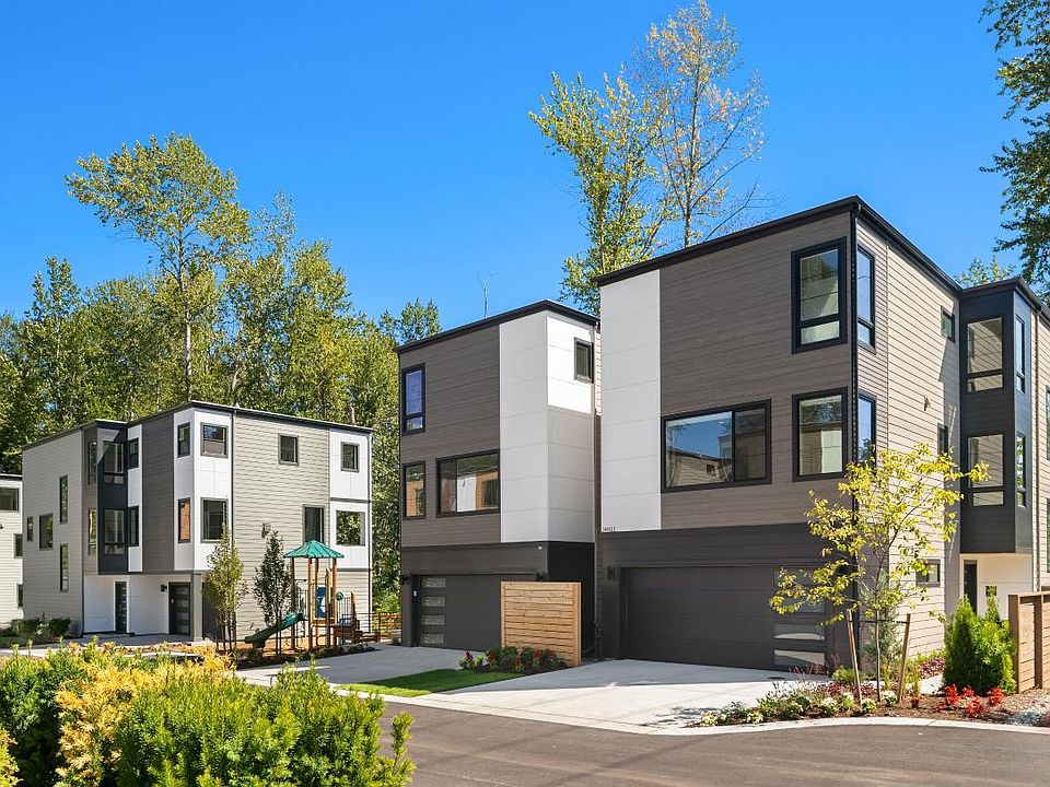 Bannerwood Contemporary on Home Site 10