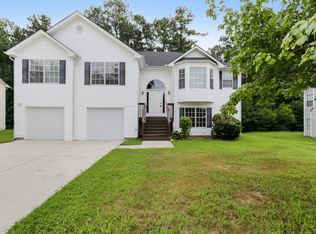 7631 Pond View Ln, Lithonia, GA 30058