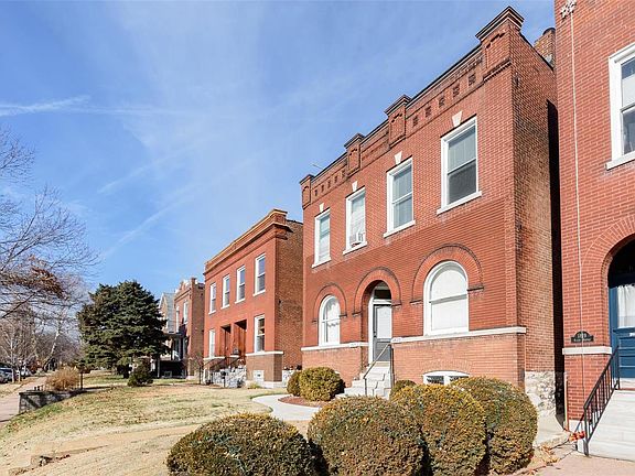 3rd image of 1821 Allen Ave