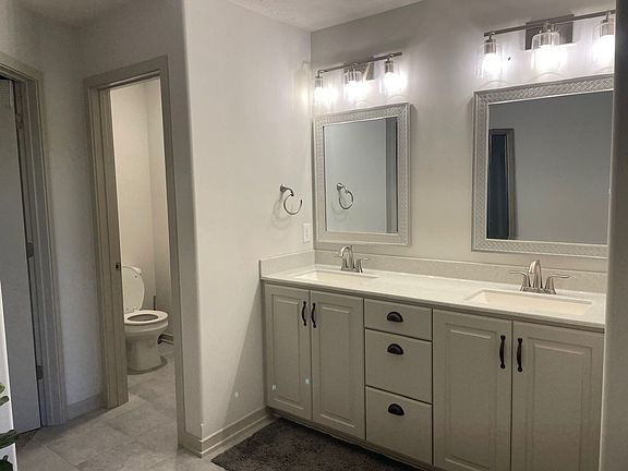 5th image of 4910 Birchwood Dr