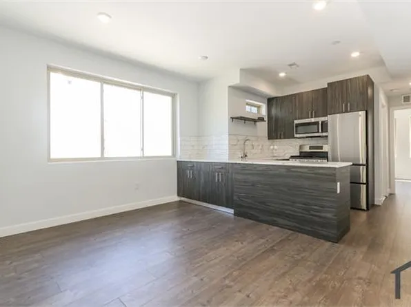 917 N 15th St #2, Philadelphia, PA 19130