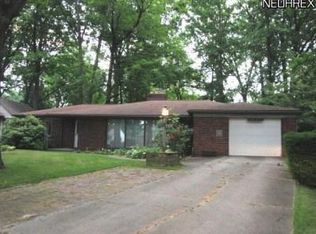 544 Oak Knoll Ave NE, Warren, OH 44483