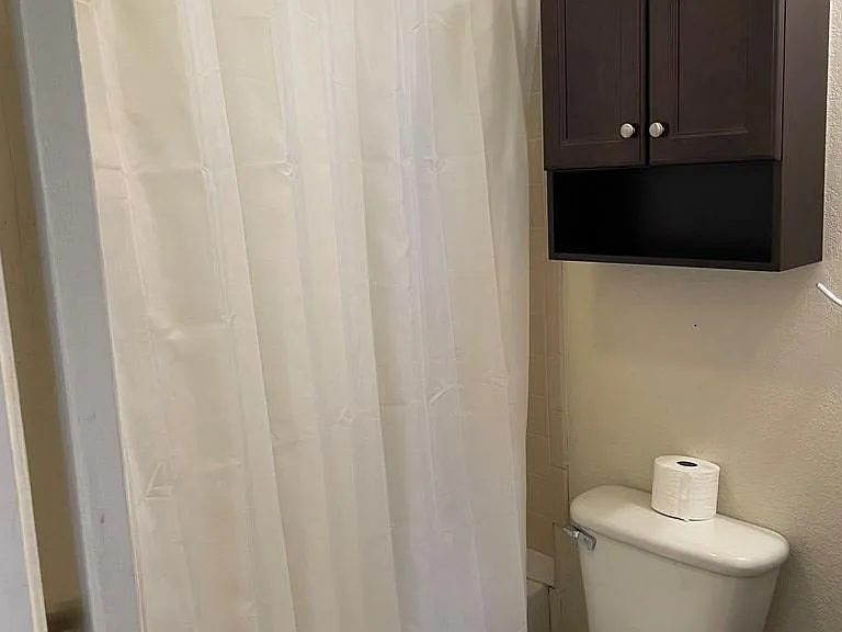1434 Lindell Ct — Photo 16