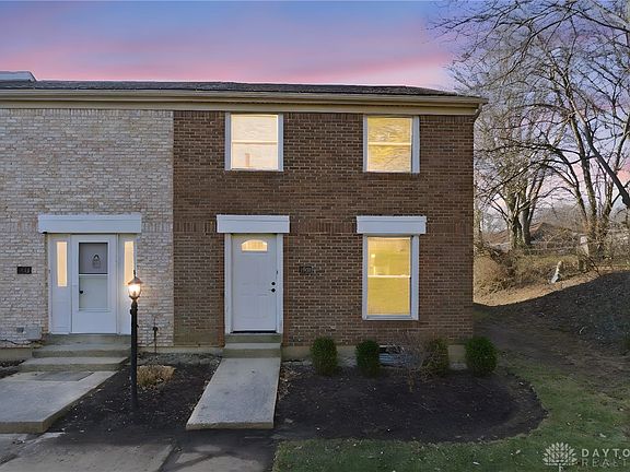 2nd image of 1446 Long Island Ct