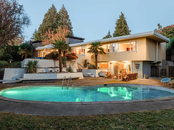 6171 Collingwood St, Vancouver, BC V6N 1T5