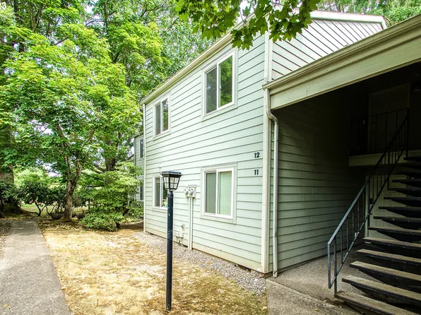 5190 NW Neakahnie Ave APT 12, Portland, OR 97229