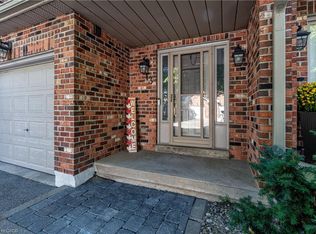 2230 Walkers Line #13, Burlington, ON L7M 3Y8