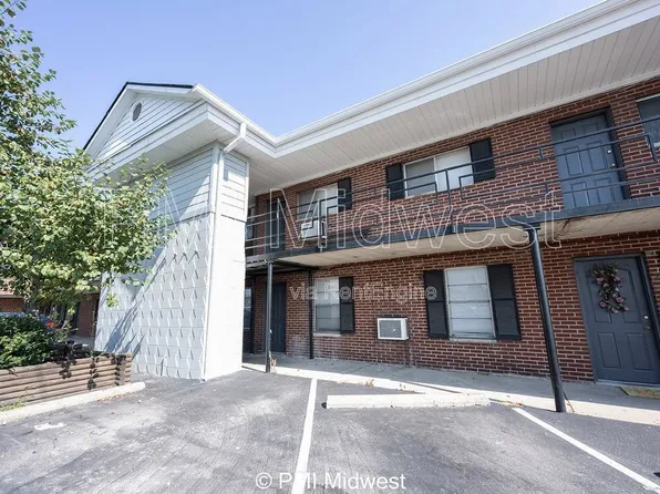 7046 E Us Highway 36 APT 5, Avon, IN 46123