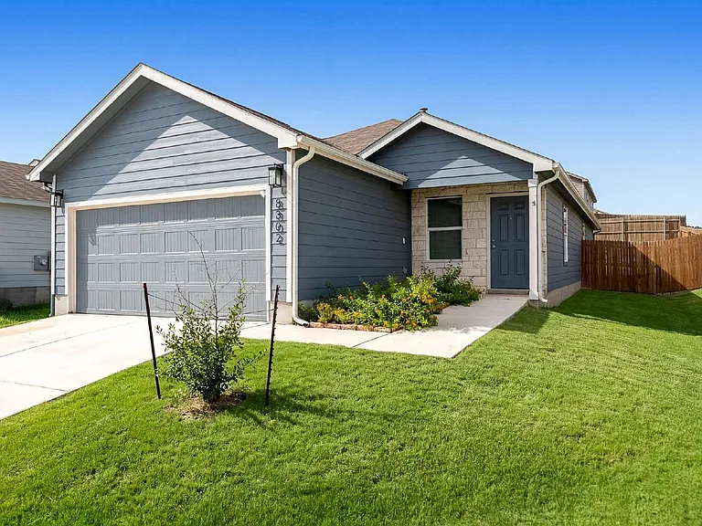 8802 McCoy Pass — Photo 4