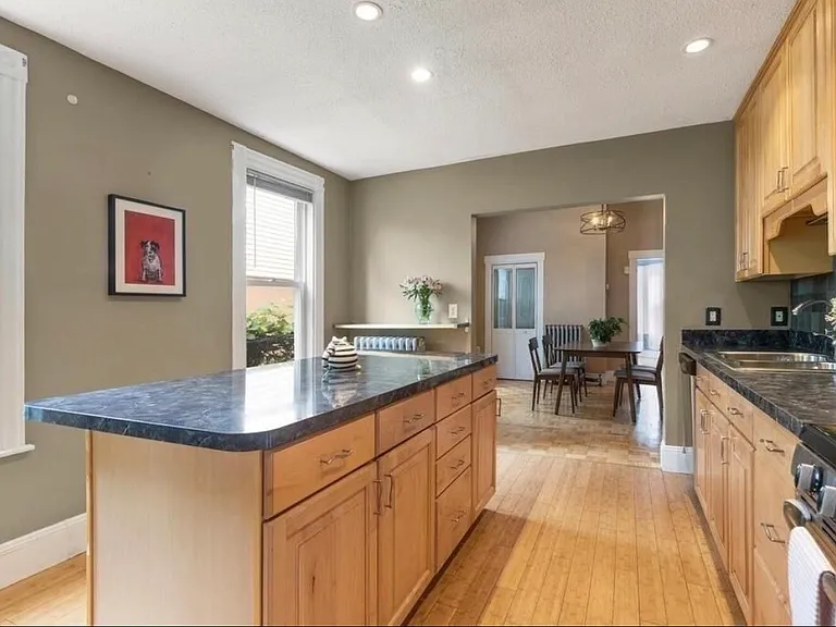 53 Franklin St — Photo 8
