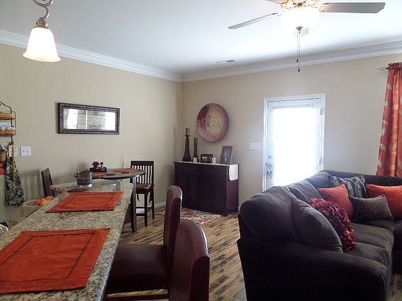 3rd image of 129 Rowse Dr.
