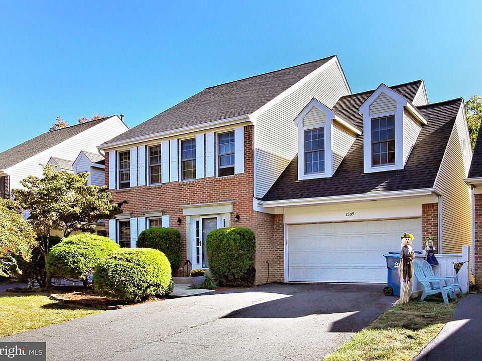 1st image of 2309 Yvonnes Way