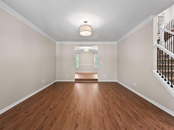 4th image of 3020 Plaza Pl