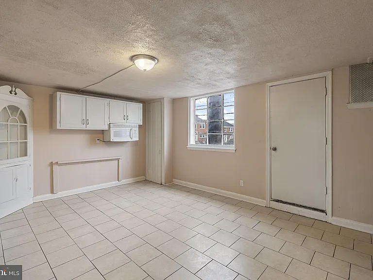 3902 Erdman Ave #1 — Photo 9