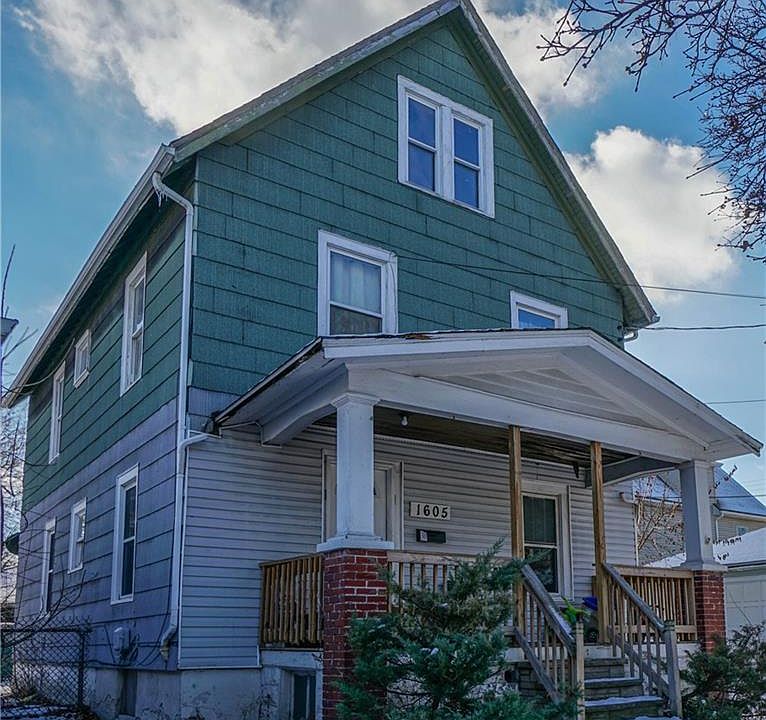 2nd image of 1605 Elmwood Ave