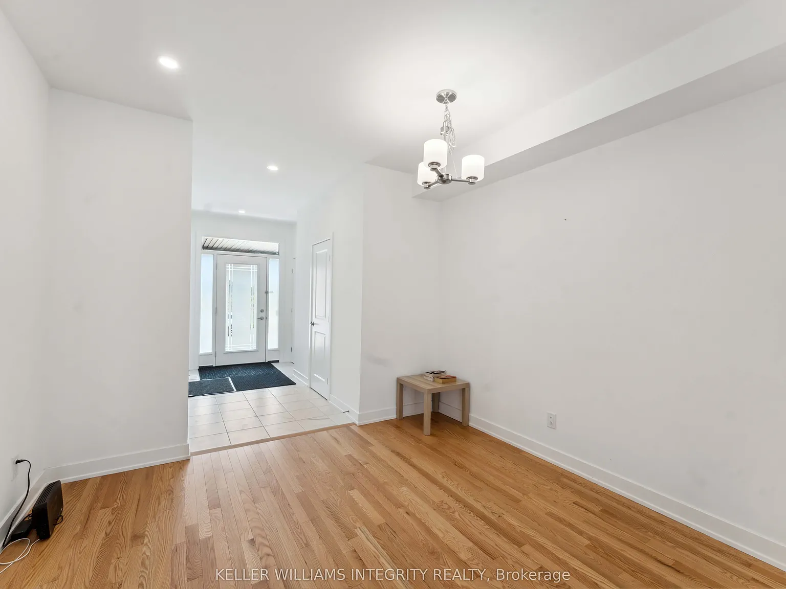 4 bed, $2,900 — Photo 4