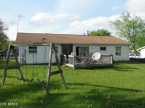 3rd image of 604 S Alder Ave