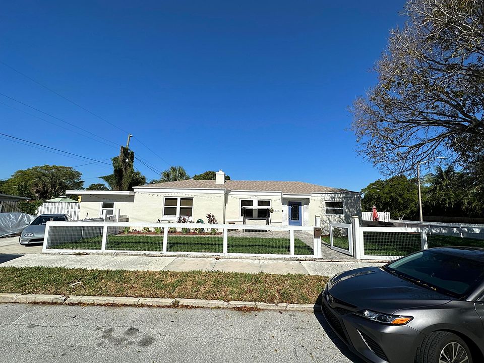 1st image of 3125 S Terrace Drive