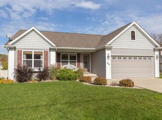 416 W Goldsborough St, Crown Point, IN 46307