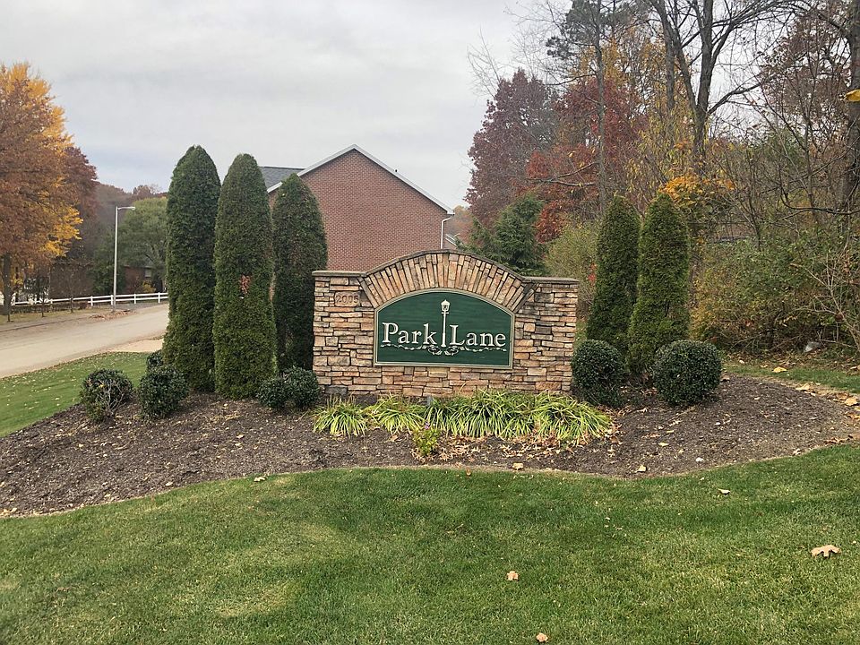 1st image of 121 Park Ln